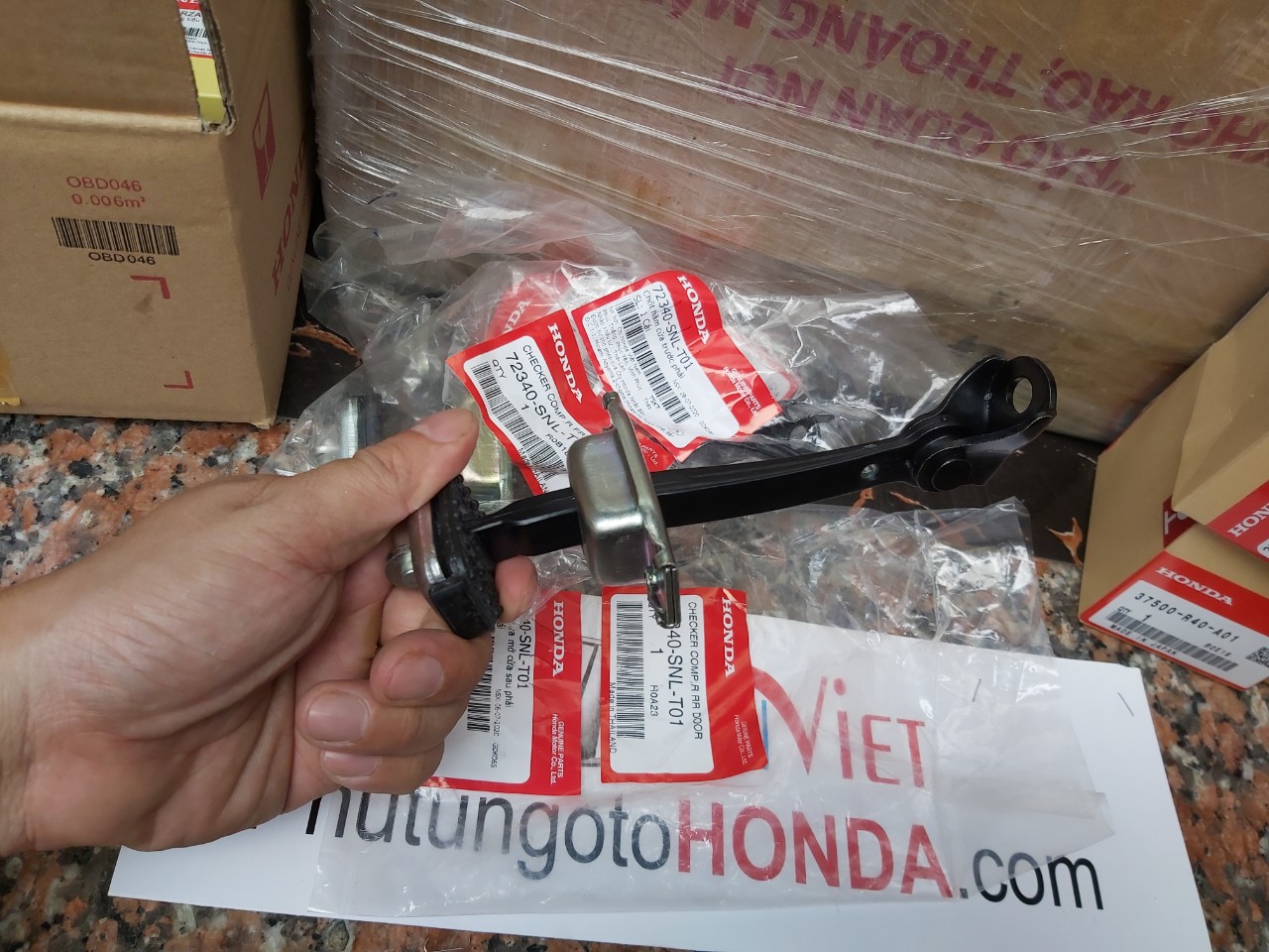 Thanh hạn chế cửa trước xe honda CIVIC